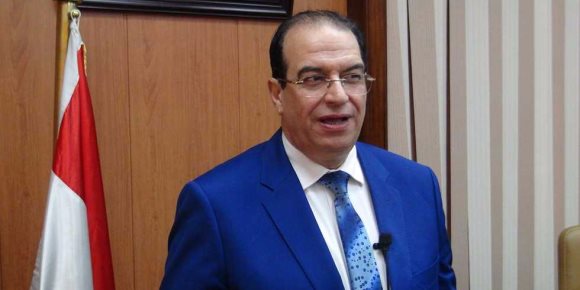 محافظ الدقهلية " استاذ" في سياسة الثواب والعقاب.. VS محافظ الأسكندرية فشل في ملف القمامة