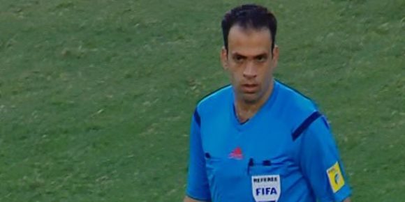  «الحنفى» يدير اللقاء الـ14 للزمالك والـ10 للدراويش الليلة..( انفوجراف )