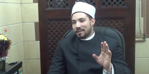 أزمة عبدالله رشدي عن "تكفير الأقباط" تدخل مرحلة جديدة.. بلاغ عاجل للنائب العام: اشمعنى ميزو؟ (صاعد وهابط)