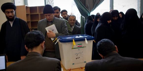 رؤساء إيران.. من يحكم طهران؟ (إنفوجراف)