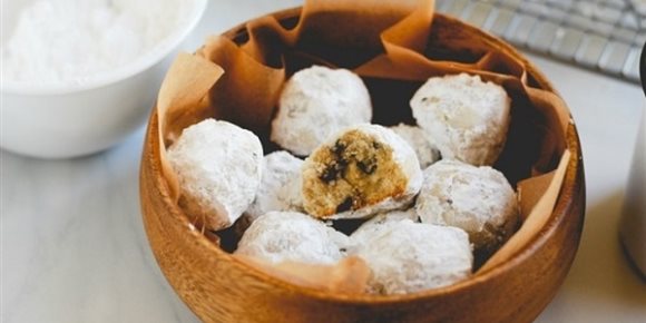 اختاري المناسب للميزانية.. أسعار كحك العيد في المحلات (فيديوجراف)