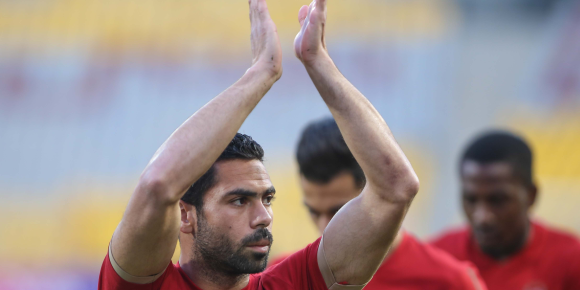 «جوكر الأهلي».. تميمة المنتخب والقلعة الحمراء (إنفوجراف)