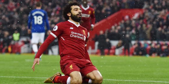 هل يسير محمد صلاح على خطى رياض محرز؟ (إنفوجراف)