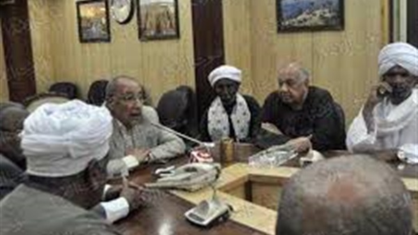 انفراد بالصور.. الدولي لشباب الأزهر ينجح في عقد هدنة 7 أيام بين الدابودية والهلايل بأسوان  