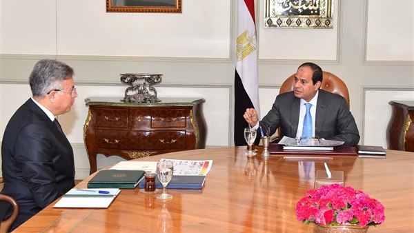 السيسي يطلع علي جهود هيئة  الرقابة الادارية في مكافحة الفساد ولحل مشاكل المستثمرين في مصر