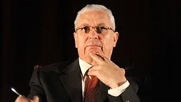 "وزير التعليم العالى" يجتمع بمديرى الكليات التكنولوجية   