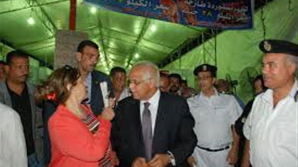 محافظ القاهرة يتفقد منفذ بيع اللحوم بسوق الترجمان   