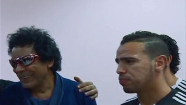 الكينج يطالب الفنانين  الزملكاوية بمساندة الفريق  