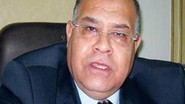 الشهابي يقترح إنشاء كافيهات  داخل محطات المترو  لتعويض خسائره