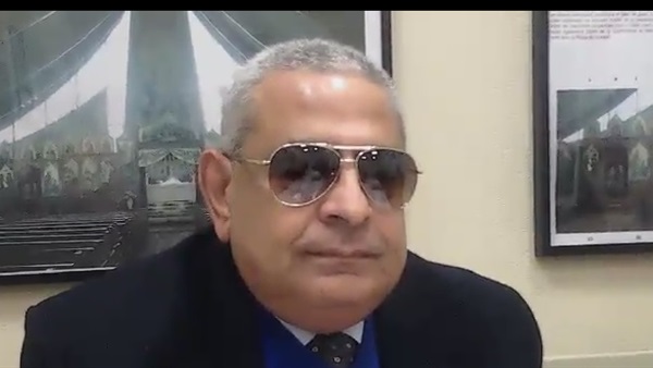 نزيه رزق  اول مصور فوتوغرافى  كفيف فى العالم