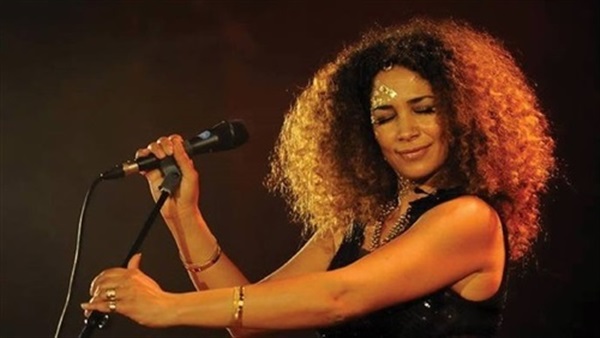 جمهور غالية بن على ينتظرها بساقية الصاوى  