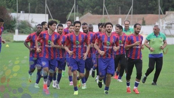 مدرجا كاملا  خصص لجمهور  الاهلي