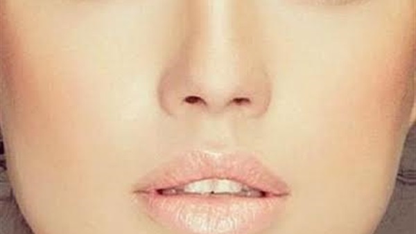 مكياج خريف هذا العام يتميز بالألوان المطفأة والناعمة 