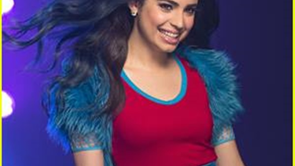 صوفيا كارازون  تطرح  أغنيتها الجديدة " روتين تو ذا كور" 