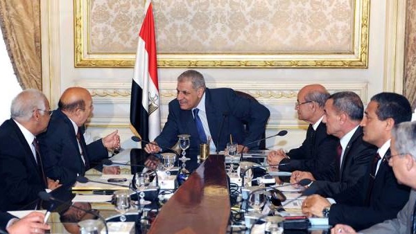4 أزمات أطاحت بالبلدوزر  من رئاسة الحكومة 
