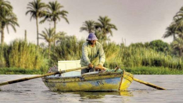 رحالة مصري يعرض صورا التقطها  خلال 4 سنوات حول العالم 