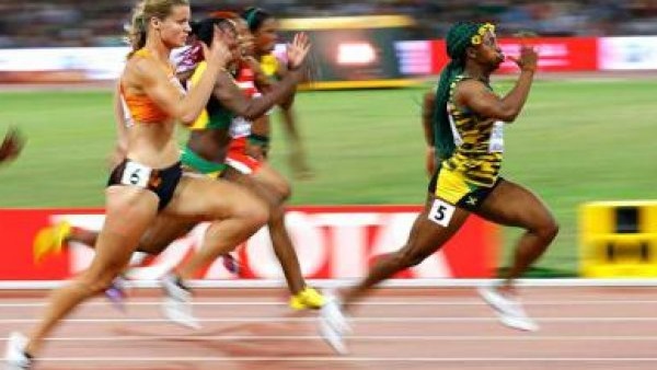 الفرحة منعت الأمريكية  مولى هادل من الفوز 