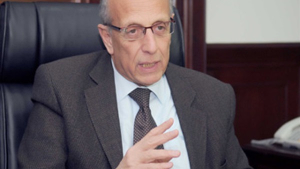 «تصفية الحسابات» وراء استقالة  رئيس «المصرية للاتصالات» 