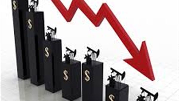 تراجع أسعار  النفط  متأثرا بإرتفاع أسعار الدولار  اليوم 