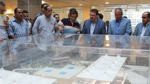وزير النقل: المتوقع زيادة طاقة حركة الشاحنات بميناء سفاجا بنسبة 335%.. وزيادة تداول البضائع 190% 