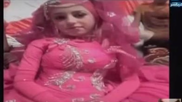 بالفيديو..خطبة طفلة 11 عامًا في مصر  