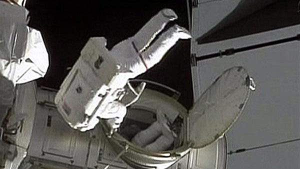 أدفن جثمانك علي القمر  مقابل 12 الف دولار 