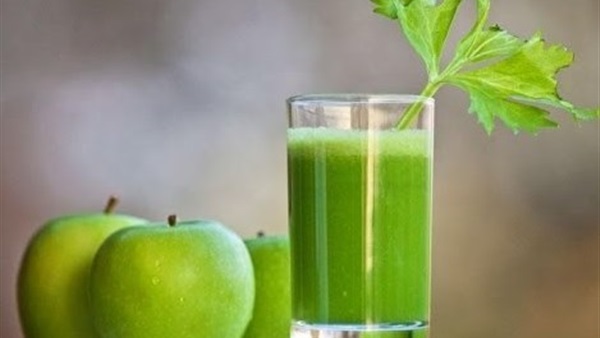 وصفة عصير الشمر والتفاح لتنقية الجسم من السموم  