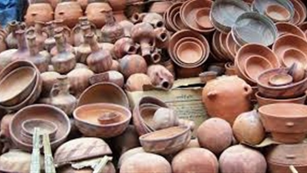 احذرى استخدام الأواني الفخارية الملونة في الطبخ  