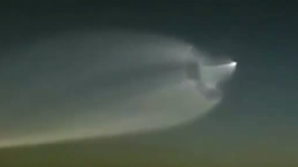 بالفيديو.. ظواهر واجسام غريبة ظهرت في العالم 2015  