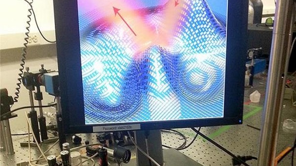 علماء أمريكيون يخترعون "قبعة إخفاء" حقيقية  