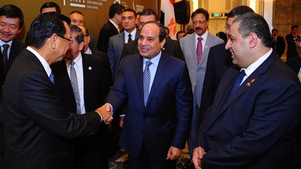 ‏‫السيسي يستعرض ٥ مشاريع كبري  مع  رجال الأعمال السنغافوريين 