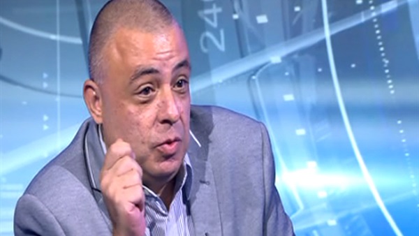 سياسي لبناني: شبابنا قرر التخلص  من نفايات البلد السياسية 