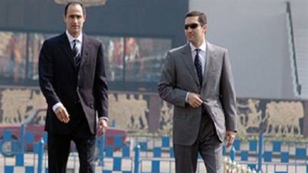 بالأسماء.. مشاهير المنع من السفر  