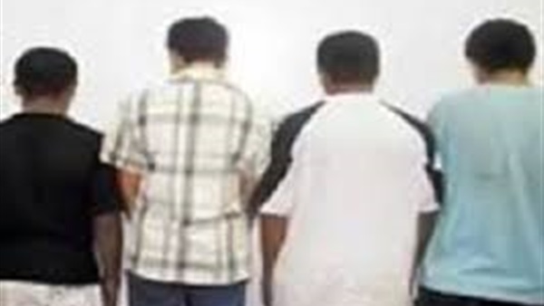 القبض على 4عاطلين مطلوبين فى عدة قضايا بالجيزة  