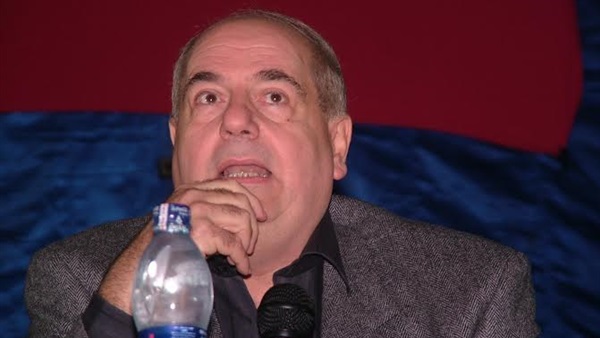 "الإبياري" ينتهي من 10 مسرحيات في "مهرجان نجوم الضحك" 
