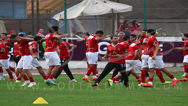 20 لاعبا فى قائمة الأهلى استعدادا  لمباراة الملعب المالى غدا  