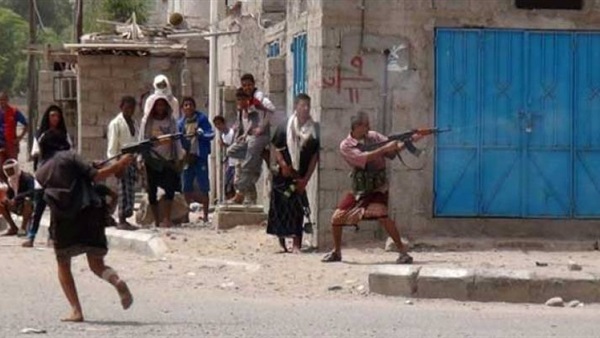 مصرع عشرات من الحوثيين بينهم قيادي في مواجهات مع المقاومة 