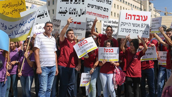 المسيحيون في اسرائيل يهددون بإغلاق الكنائس امام السائحين 