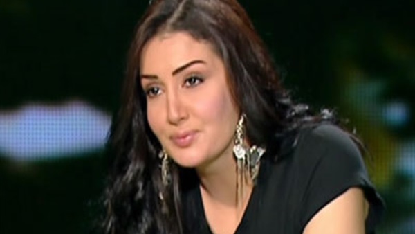 «أنف» غادة عبد الرازق حديث مواقع التواصل الاجتماعى   