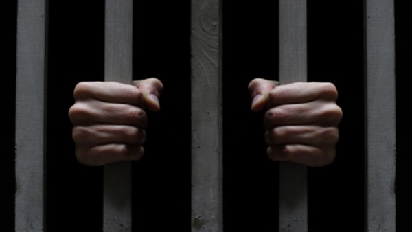 حبس نقاش 4 أيام لاتجاره في العقاقيرالمخدرة بكفر الشيخ   