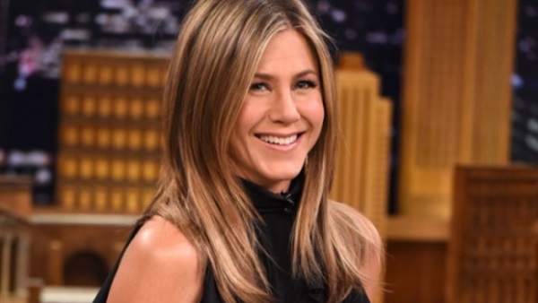 شاهد.. فنانة أمريكية شهيرة في إعلان ترويجي لطيران الإمارات  