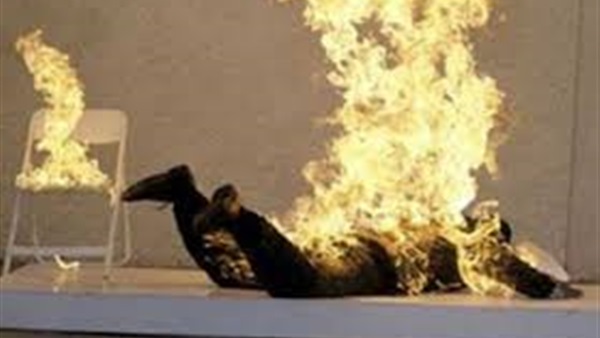 لاجئ يشعل النيران في جسده بأستراليا 