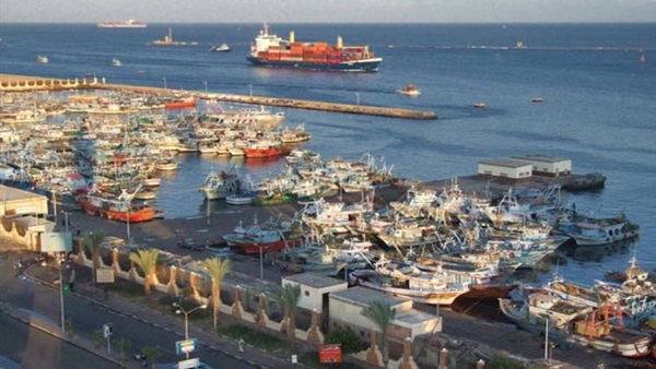 إغلاق ميناء الصيد ببورسعيد بسبب الأحوال الجوية