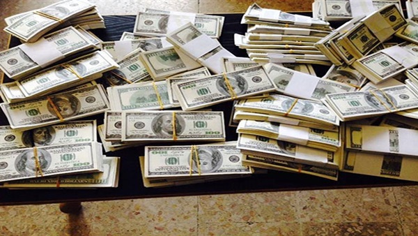 بريطانية غسلت ملابسها ففقدت 47 مليون دولار
