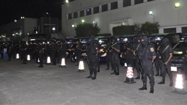 المحافظات تعلن حالة الاستنفار لاحتفالات يناير.. قيادات الوادى الجديد تؤكد على تأمين المنشآت..أمن السويس يكثف تواجده بالمدخل الجنوبي.. مياة الشرب تعلن الطوارىء بالفيوم.. 96 سيارة إسعاف بكفر الشيخ 