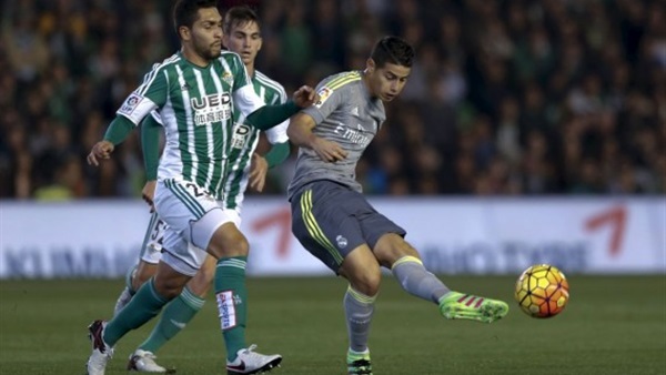 بالفيديو.. بيتيس يتقدم على ريال مدريد في الشوط الأول