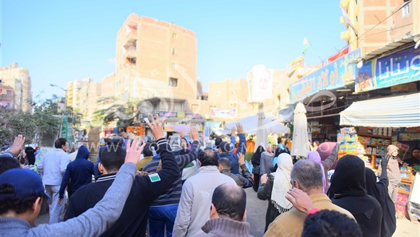بالصور.. انطلاق مظاهرات «دعم المعزول» بشارع فيصل