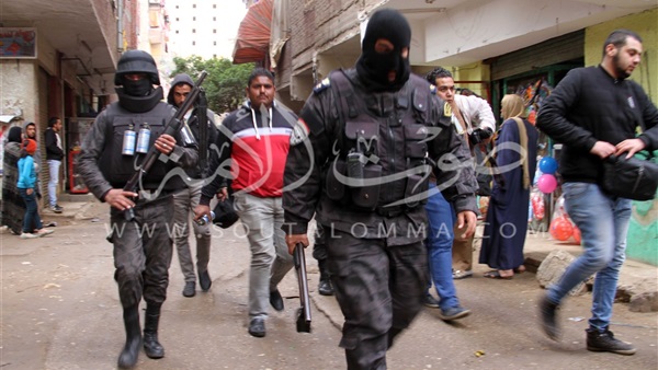 بالصور.. الأمن يطارد عناصر الإخوان في الطالبية