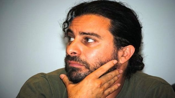 السبكى وحكيم ودينا يشاركون عزاء والد «هادى البجورى»  