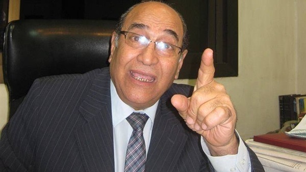بعد مطالبة الإتحاد الأوروبى بالإبقاء على عقوبات «مبارك وزين العابدين»..فهمى: تؤكد قيام النظامين بأعمال نهب منظم..كامل: تتطلب بذل جهود دبلوماسية لإستعادة الاموال..السيد: تدخل فى أحكام القضاء